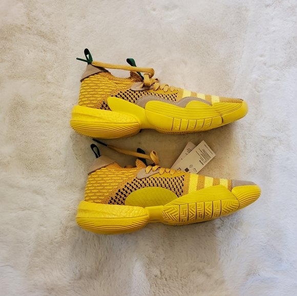 New Adidas Trae Young 2 Sneaker Size 9 - Picture 4 of 10